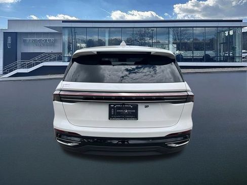 New 2026 Lincoln Nautilus Premier AWD/4WD image 7