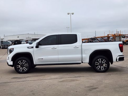 Certified 2025 GMC Sierra 1500 AT4 w/ AT4 Premium Package image 5