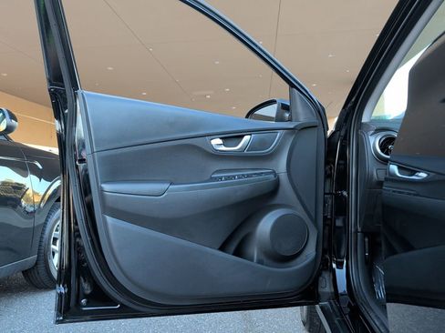 Certified 2023 Hyundai Kona SE w/ Cargo Package FWD image 18