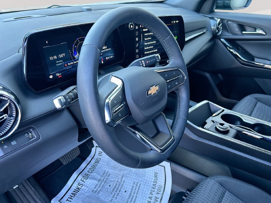 Used 2026 Chevrolet Equinox LT FWD image 13