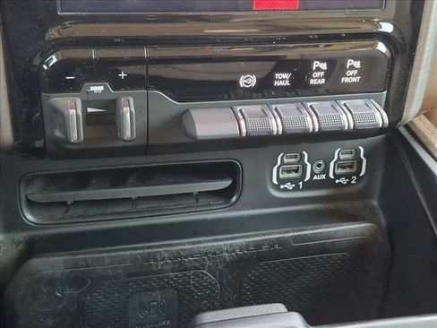 Used 2022 RAM 2500 Limited AWD/4WD image 14