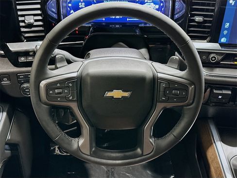 Used 2024 Chevrolet Silverado 1500 High Country w/ Technology Package image 11