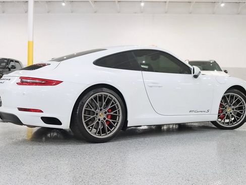Used 2017 Porsche 911 Carrera S RWD image 9