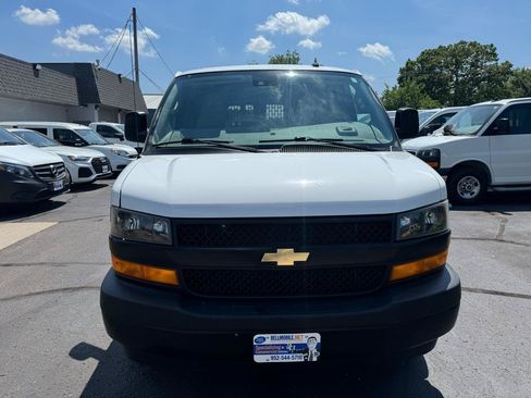 Used 2021 Chevrolet Express 2500 w/ Driver Convenience Package RWD image 2