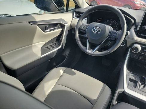 Used 2023 Toyota RAV4 XLE Premium image 22