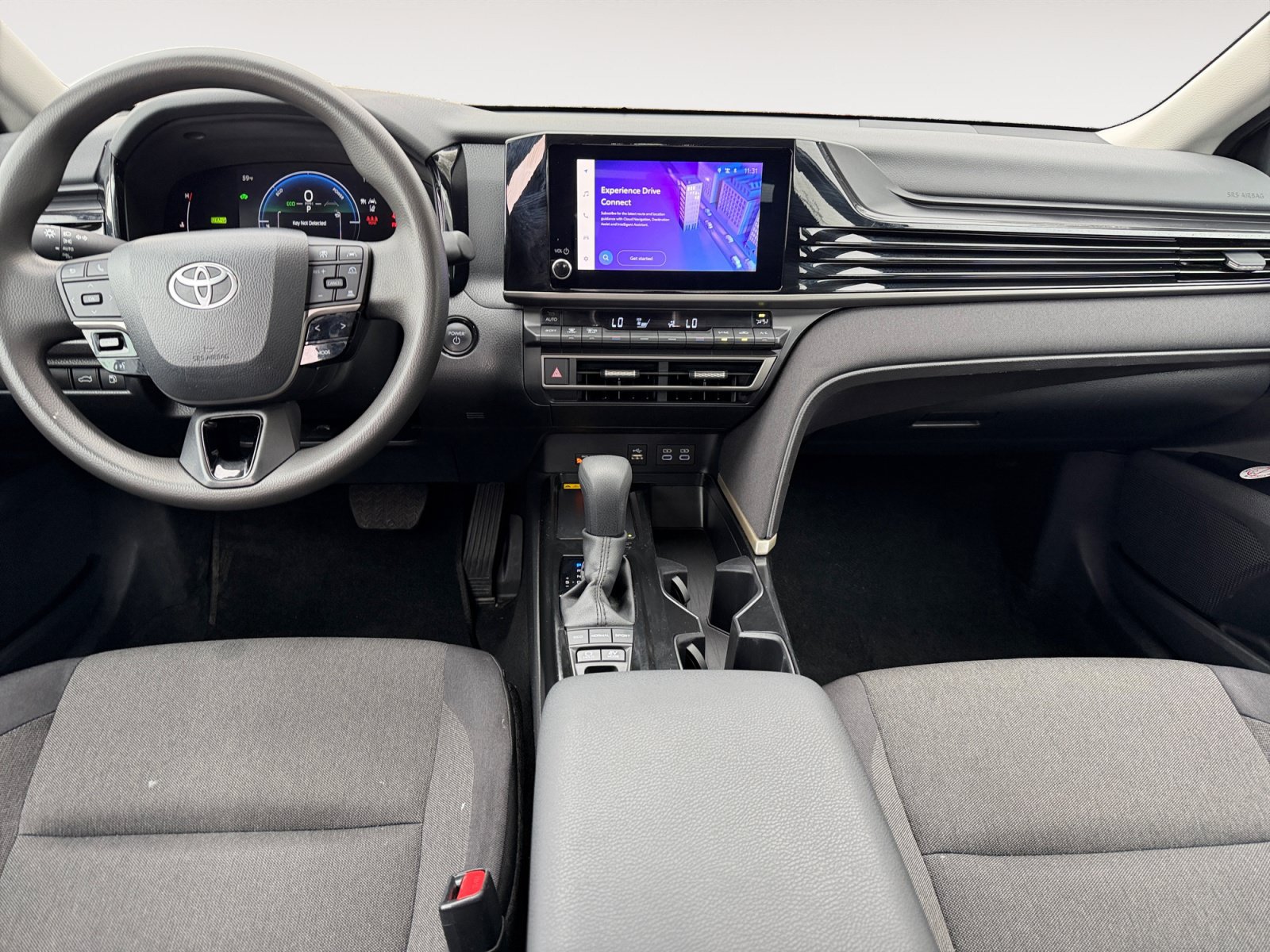 Used 2025 Toyota Camry LE FWD image 10