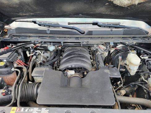 Used 2018 Chevrolet Silverado 1500 W/T w/ Special Service Package AWD/4WD image 38