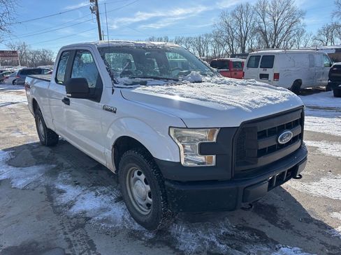 Used 2015 Ford F150 XL w/ Equipment Group 101A Mid image 4