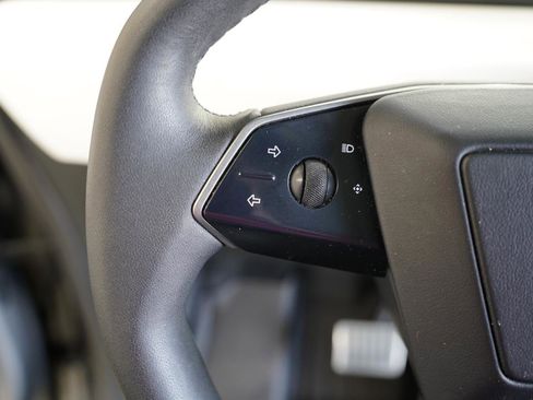 Used 2024 Tesla Cybertruck AWD Crew Cab image 13