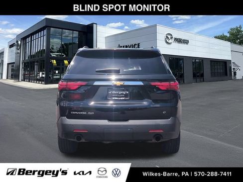 Used 2022 Chevrolet Traverse LT w/ LT Premium Package AWD/4WD image 11