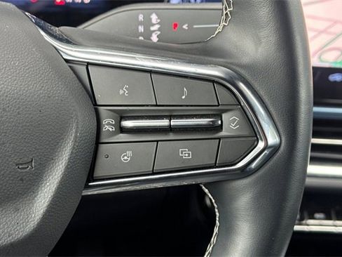 Certified 2024 Chevrolet Equinox EV LT image 36