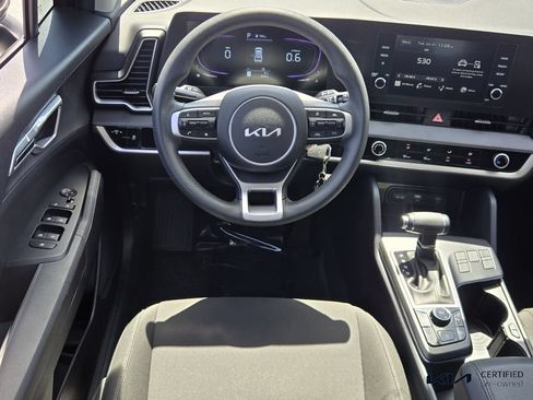 Certified 2025 Kia Sportage LX FWD image 12