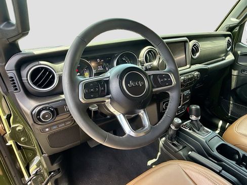 Used 2023 Jeep Wrangler Unlimited Sahara w/ Cold Weather Group AWD/4WD image 12
