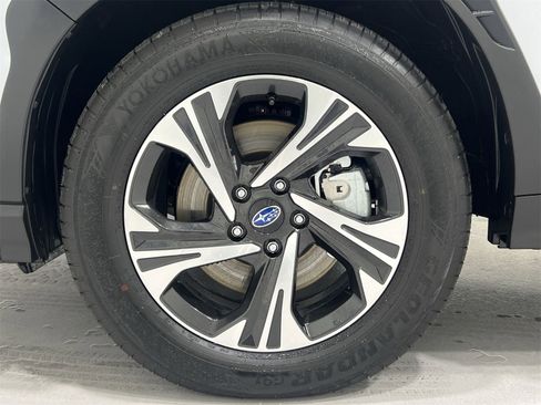 Used 2025 Subaru Crosstrek 2.0i Premium image 10