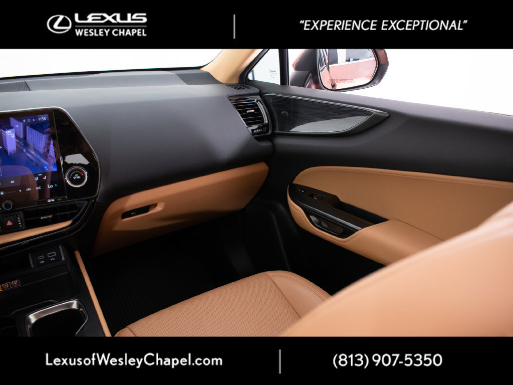 Used 2025 Lexus NX 250 FWD w/ Accessory Package (2T) image 20