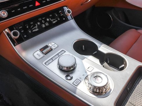 Used 2026 Genesis GV70 2.5T Advanced image 35