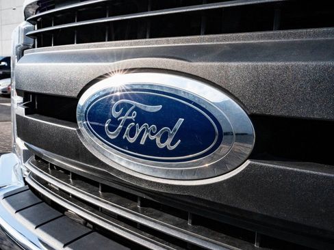 Used 2019 Ford F250 XL w/ XL Value Package AWD/4WD image 3
