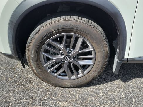Certified 2023 Nissan Rogue S AWD/4WD image 4