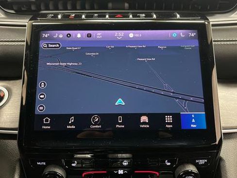 Used 2024 Jeep Grand Cherokee L Limited w/ Black Appearance Package image 12