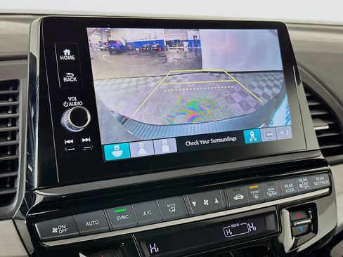 New 2026 Honda Odyssey Touring image 14