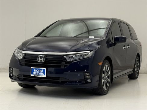 Certified 2024 Honda Odyssey EX-L image 2
