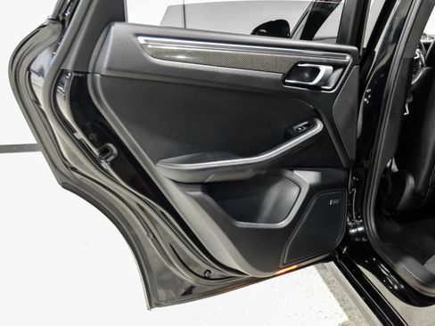 Used 2018 Porsche Macan Turbo w/ Premium Package Plus image 52