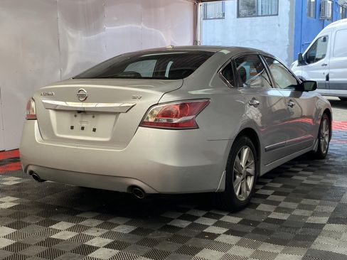 Used 2015 Nissan Altima 2.5 SV FWD image 6