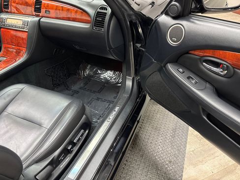 Used 2006 Lexus SC 430 Convertible RWD image 38