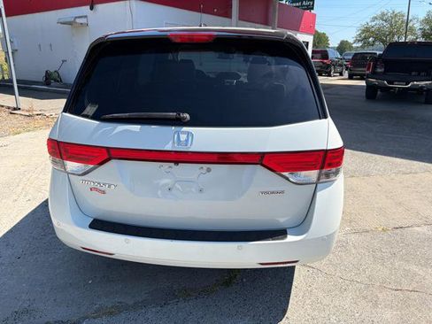 Used 2014 Honda Odyssey Touring image 4