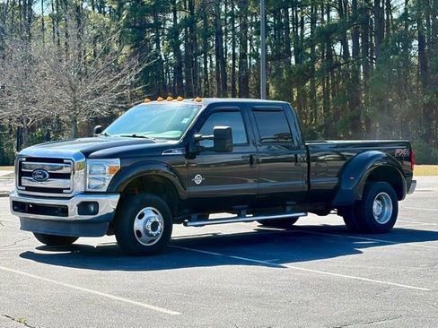 Used 2014 Ford F350 Lariat w/ Lariat Ultimate Package image 5