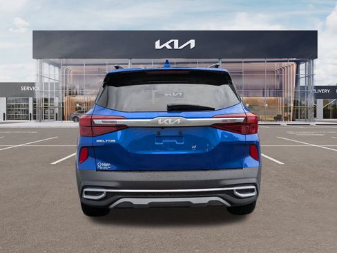 Certified 2023 Kia Seltos SX w/ SX Sunroof Package AWD/4WD image 5