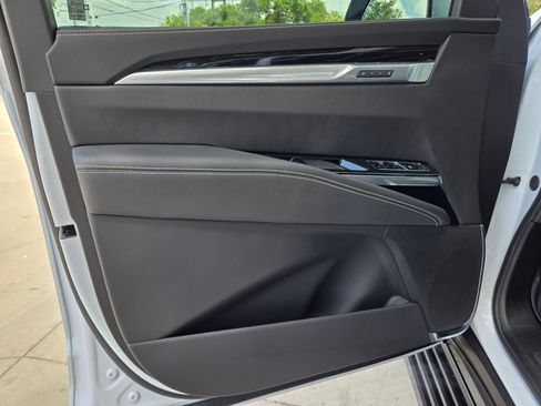 Certified 2026 Cadillac Escalade Sport AWD/4WD image 19