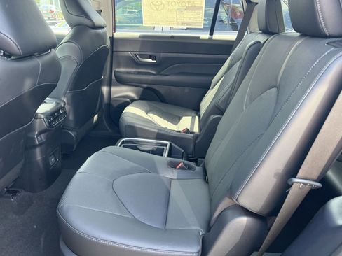 New 2026 Toyota Grand Highlander AWD image 19