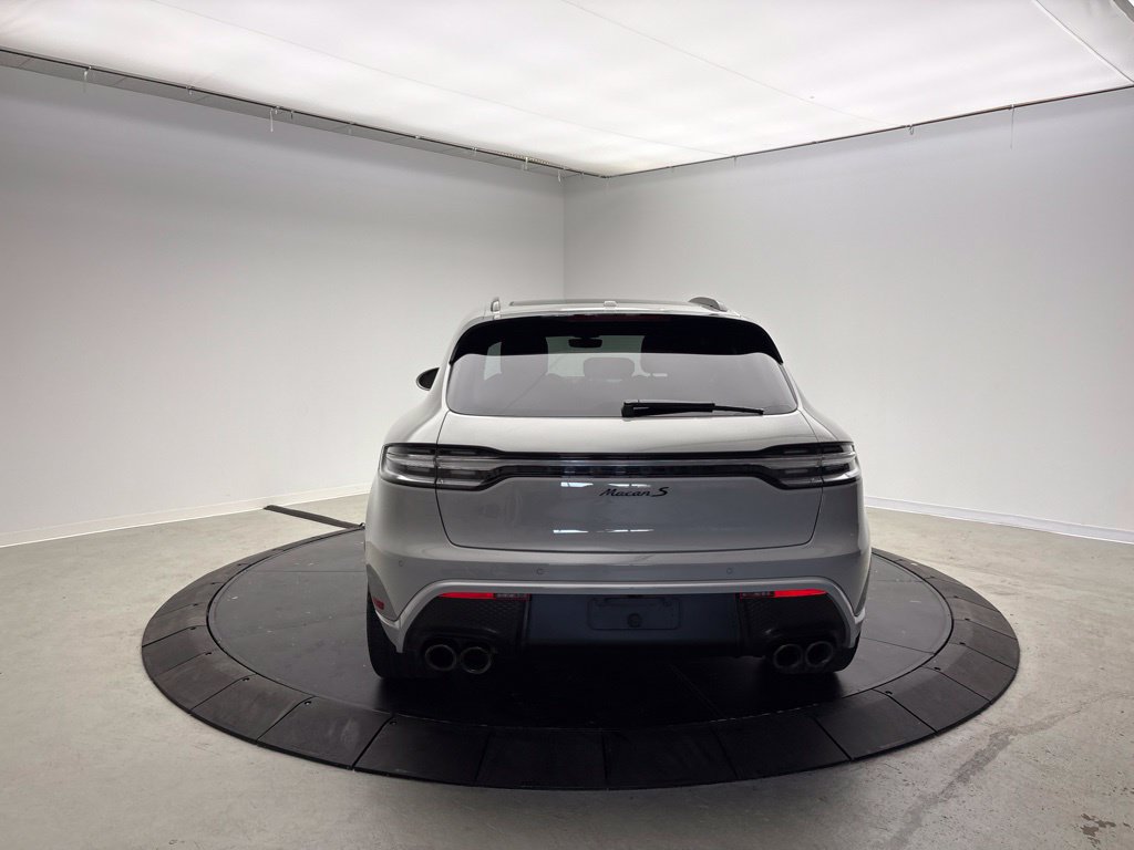 Certified 2023 Porsche Macan S AWD/4WD image 4
