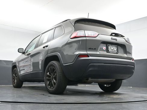 Used 2023 Jeep Cherokee Altitude Lux image 21