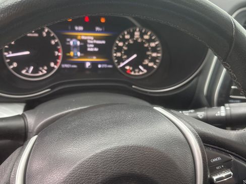 Used 2017 Nissan Maxima 3.5 SV w/ Dynamic Package image 2