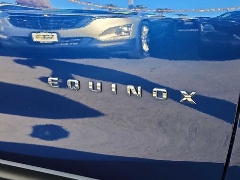 Used 2022 Chevrolet Equinox LT image 12