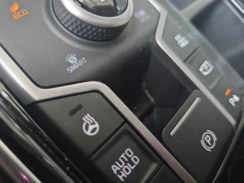 Certified 2023 Kia Sorento SX Prestige AWD/4WD image 24