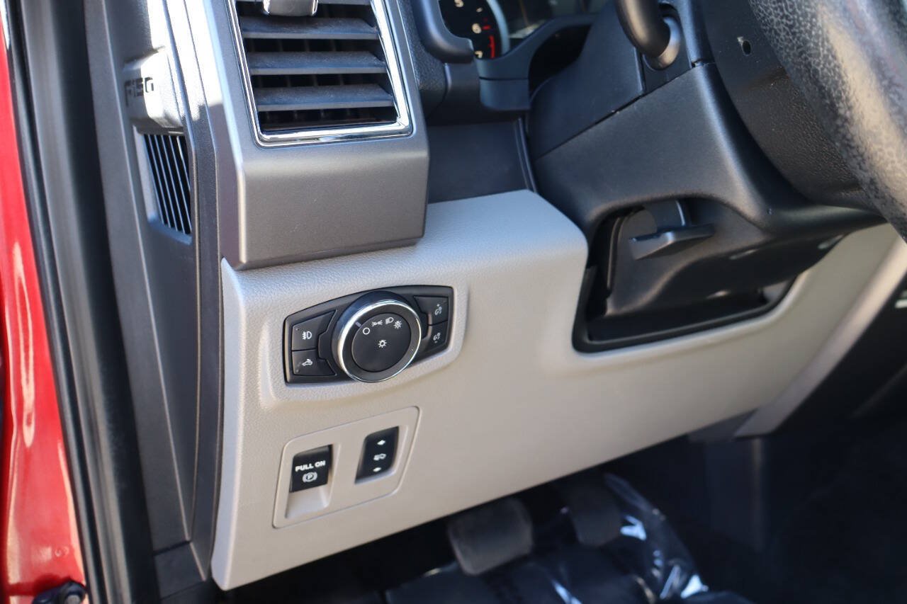 Used 2015 Ford F150 XLT w/ Equipment Group 302A Luxury RWD image 21