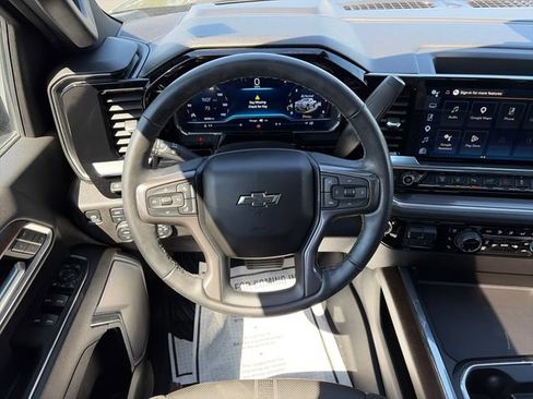 Used 2025 Chevrolet Silverado 3500 High Country w/ High Country Premium Package AWD/4WD image 11