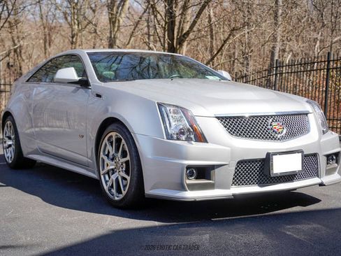 Used 2011 Cadillac CTS V w/ Wood Trim Package image 12
