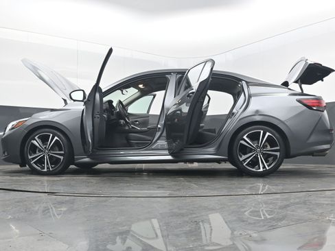 Used 2022 Nissan Sentra SR w/ Trunk Package image 44