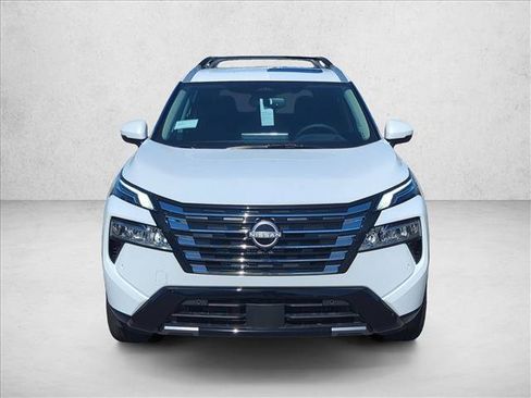 New 2026 Nissan Rogue Platinum w/ Platinum Premium Package image 2