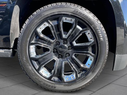 Used 2019 GMC Yukon Denali w/ Denali Ultimate Package image 9