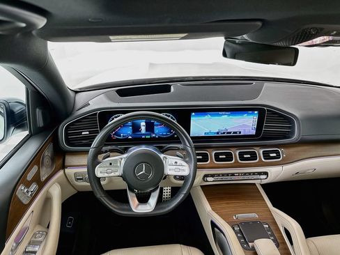 Used 2023 Mercedes-Benz GLS 450 4MATIC image 23