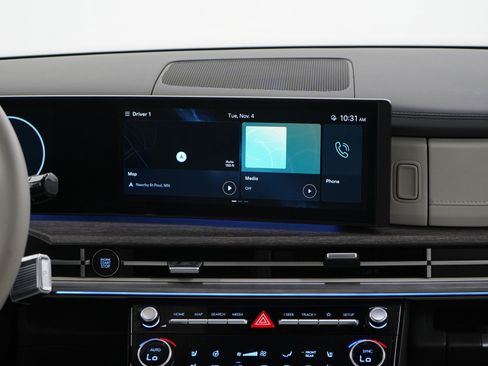 Used 2025 Hyundai Santa Fe Limited image 15