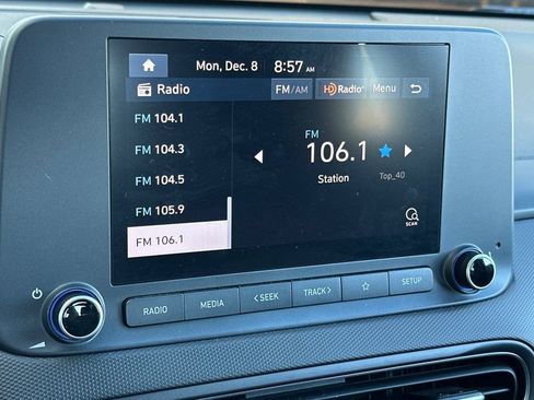 Used 2023 Hyundai Kona SE image 20