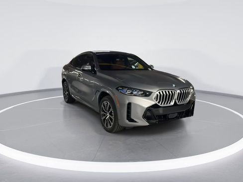 New 2026 BMW X6 xDrive40i w/ Parking Assistance Package image 2