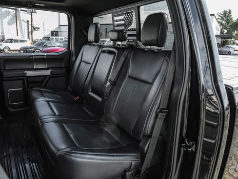 Used 2022 Ford F450 Lariat w/ Chrome Package image 39