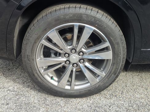 Used 2021 Cadillac XT6 Premium Luxury image 9